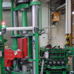 vertikalni extruder