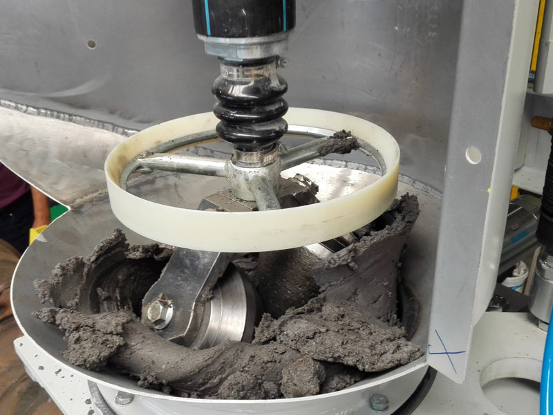 Mixture mixer